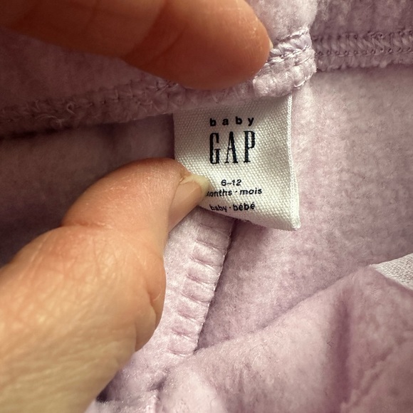 Baby girls 🧒 capri and legging bundle. - Picture 4 of 5